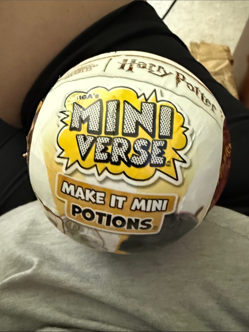 MiniVerse Make It Mini Potions - Harry Potter Yellow Collectible